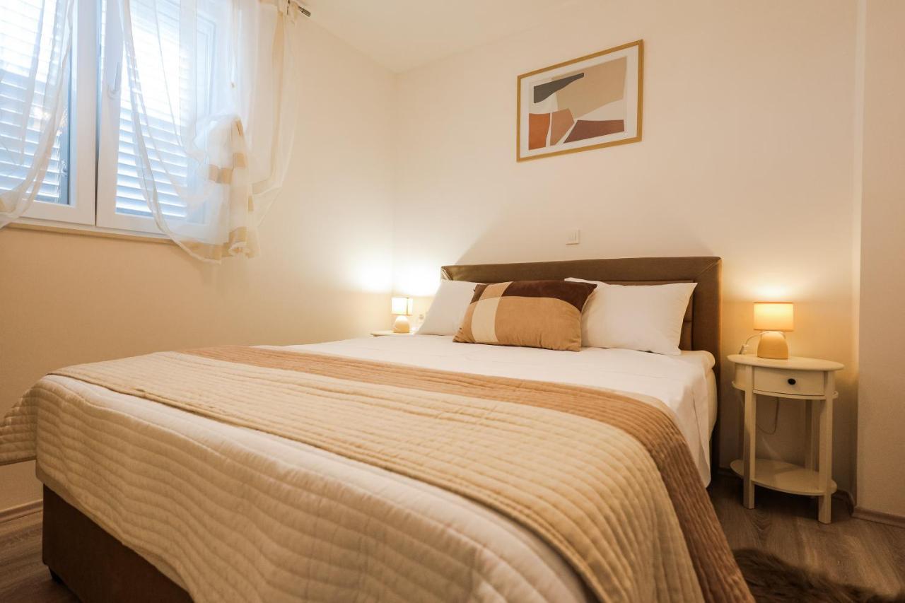 Apartmani Lelu Pridraga Екстер'єр фото